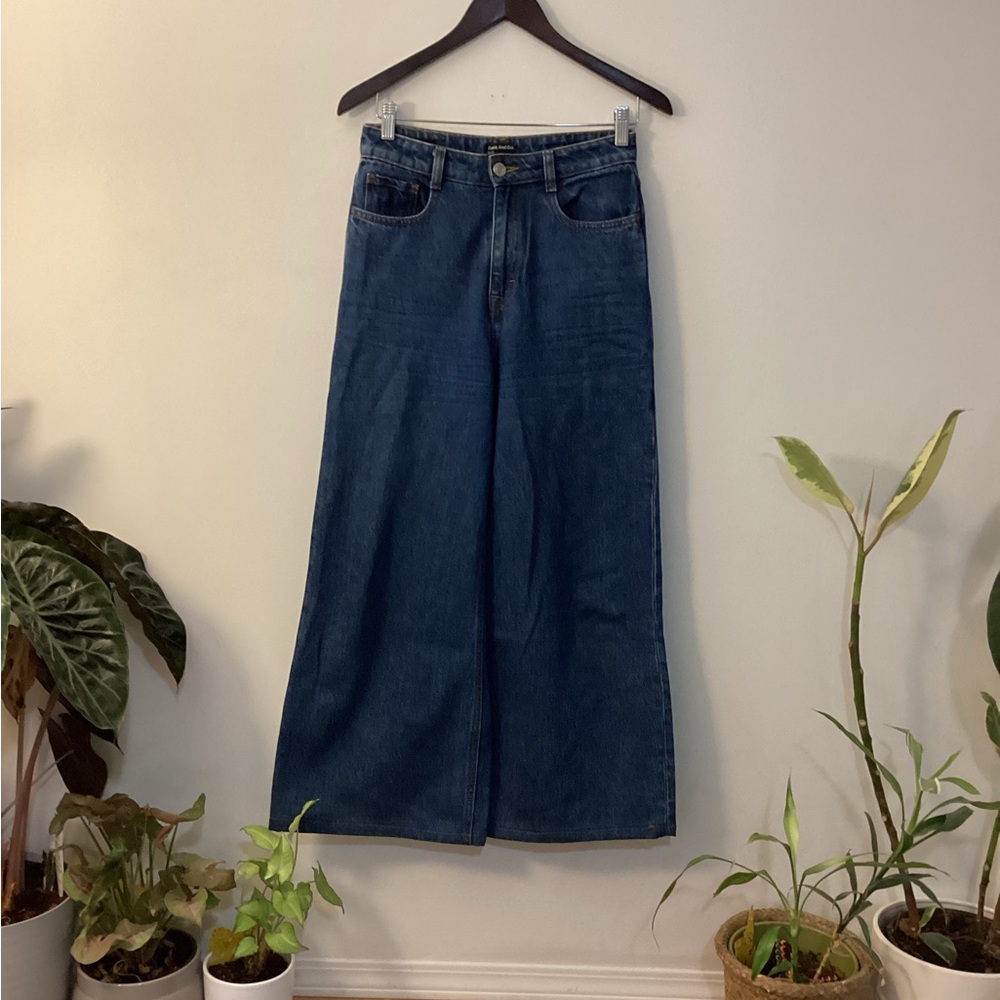 Frank & Oak’s Nina Wide leg jean.